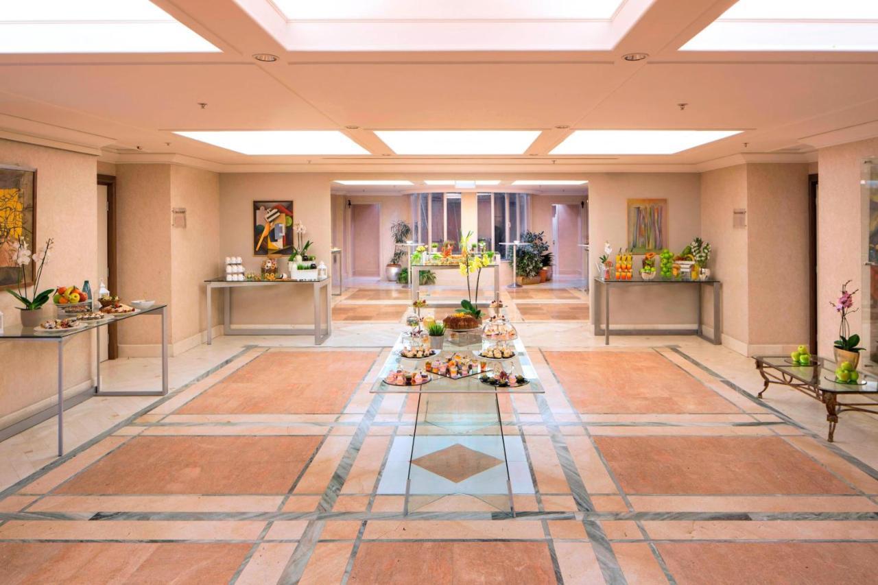 Courtyard By Marriott Rome Central Park Exteriör bild