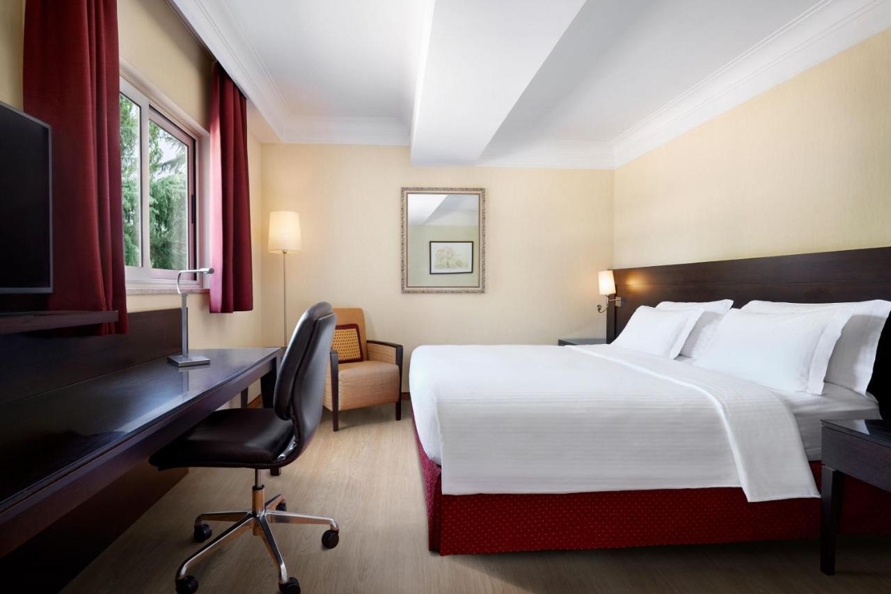 Courtyard By Marriott Rome Central Park Exteriör bild