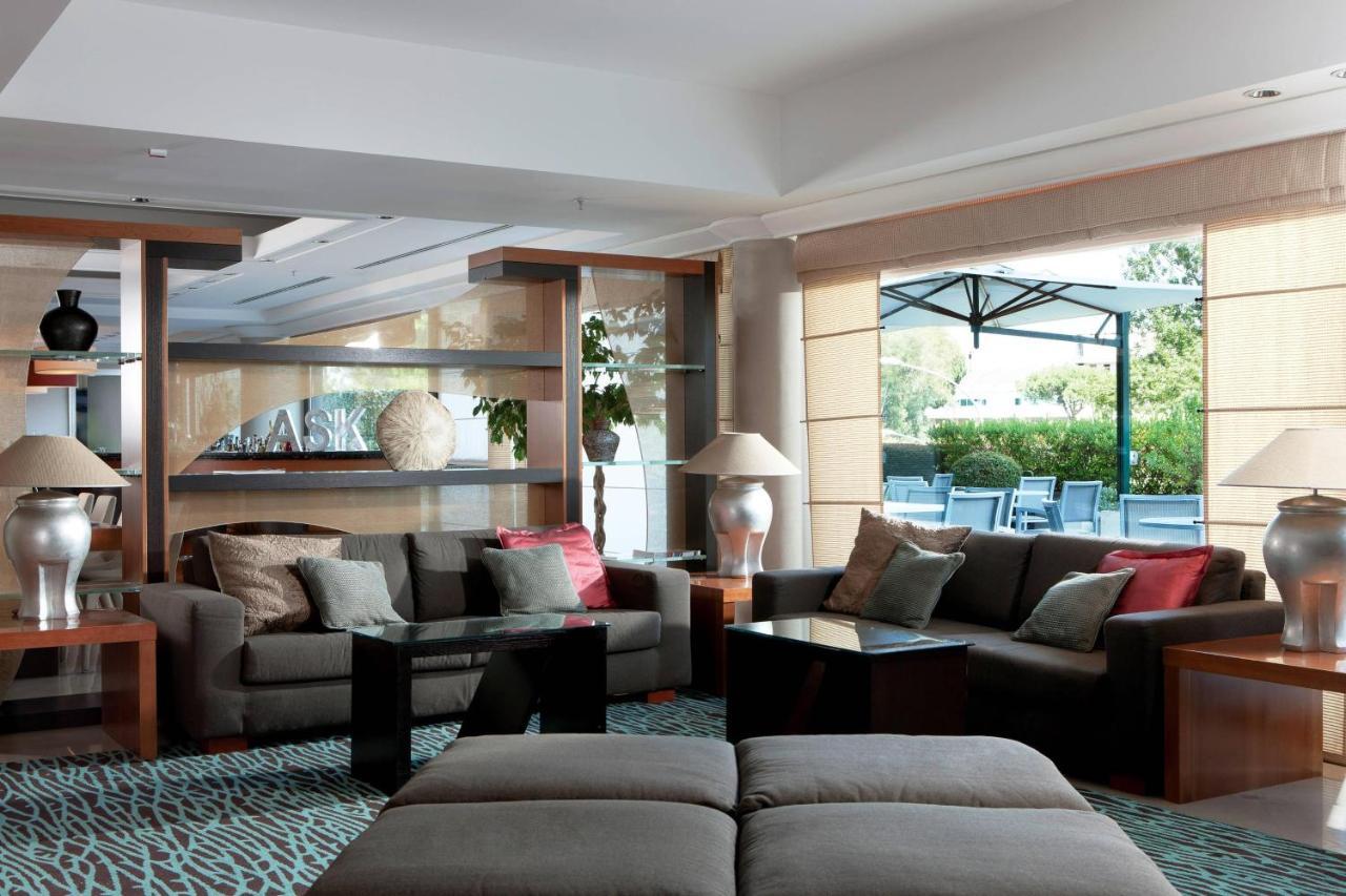 Courtyard By Marriott Rome Central Park Exteriör bild