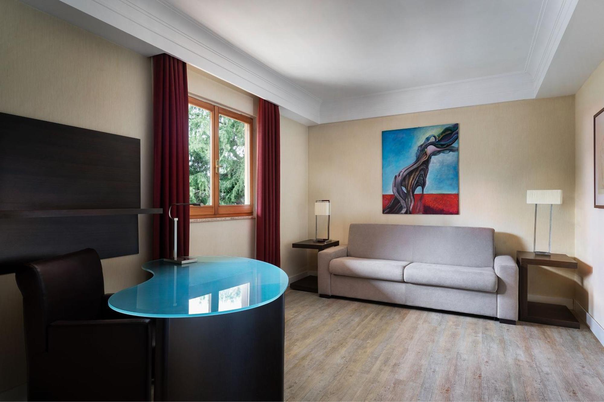 Courtyard By Marriott Rome Central Park Exteriör bild