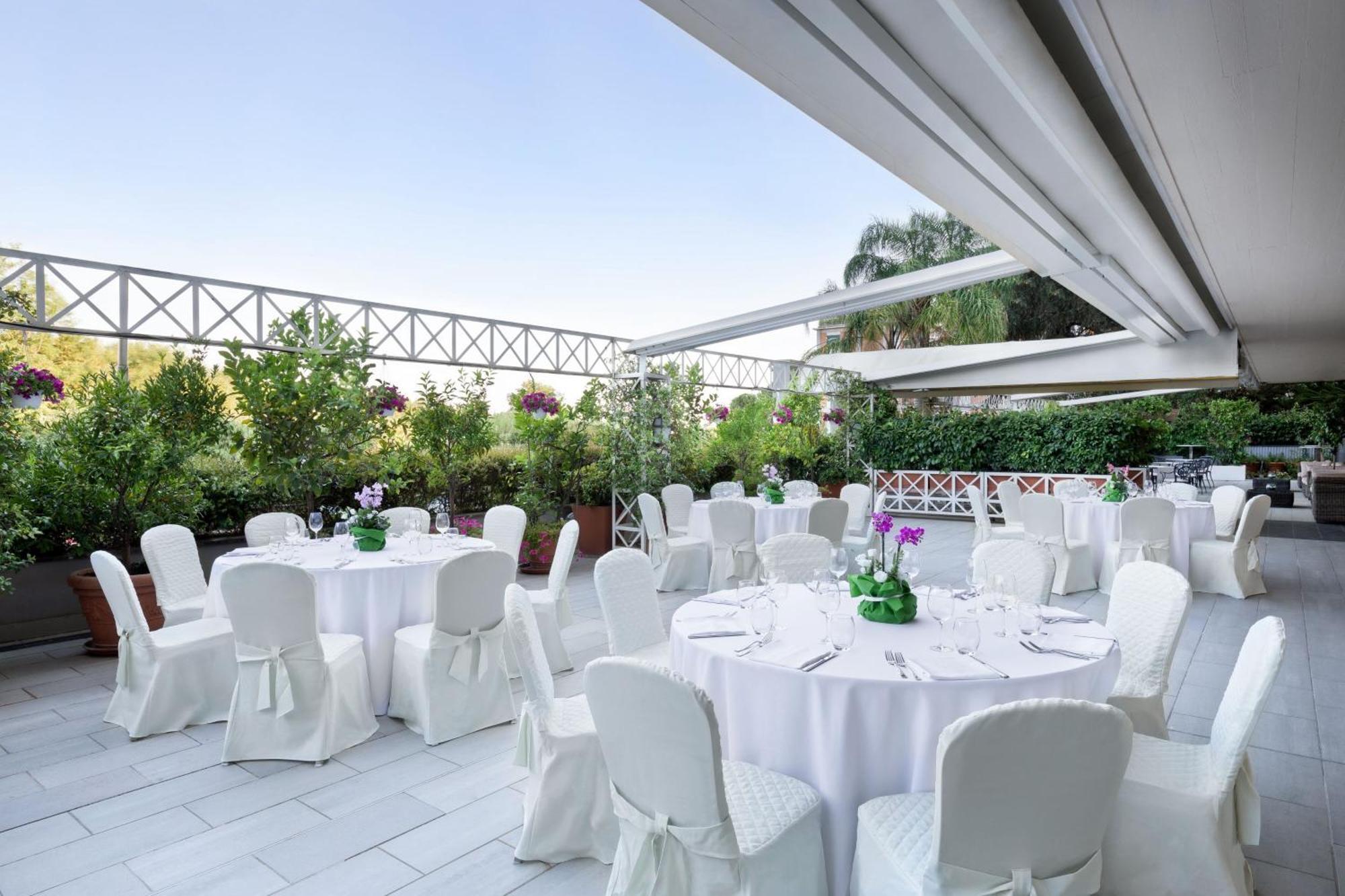 Courtyard By Marriott Rome Central Park Exteriör bild