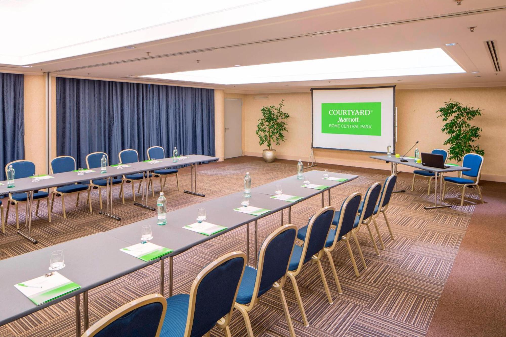 Courtyard By Marriott Rome Central Park Exteriör bild
