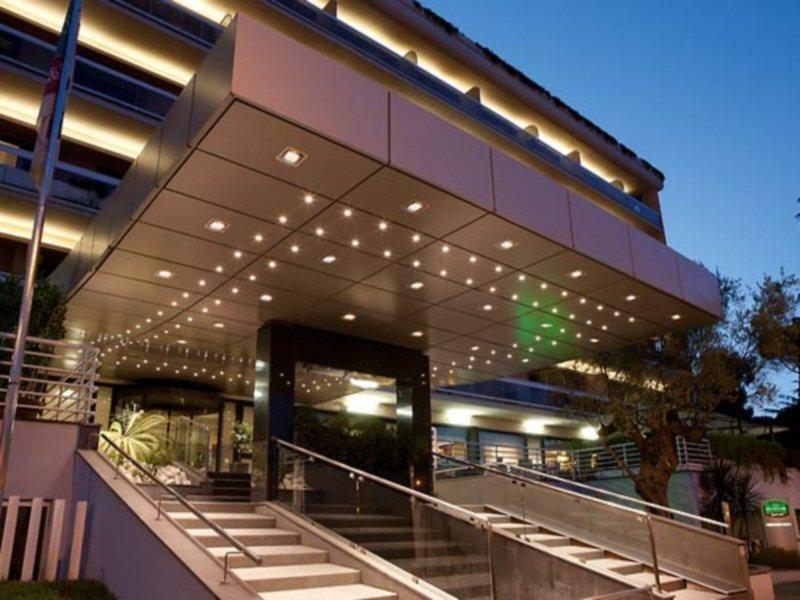 Courtyard By Marriott Rome Central Park Exteriör bild