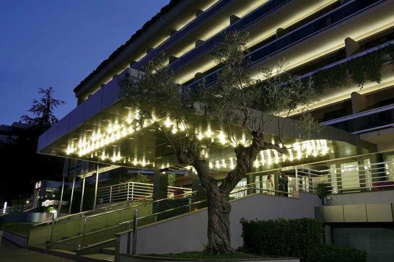 Courtyard By Marriott Rome Central Park Exteriör bild